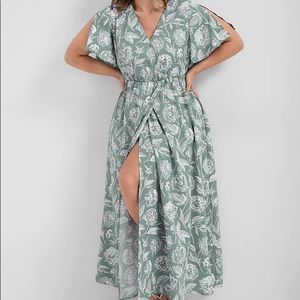 🦋2/30 ~ Floral Split Sleeve Wrap Maxi Dress - BloomChic (green)